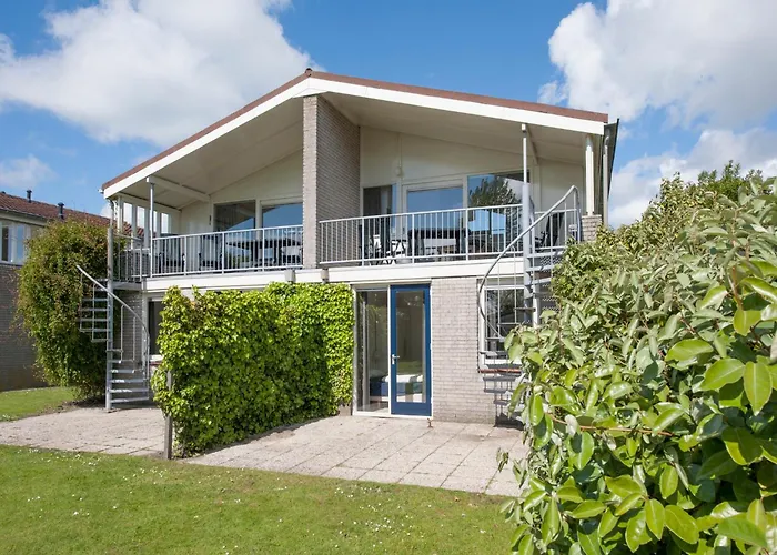 Restyled 2 Bathroom Holidayhome, Sea Within Walking Distance