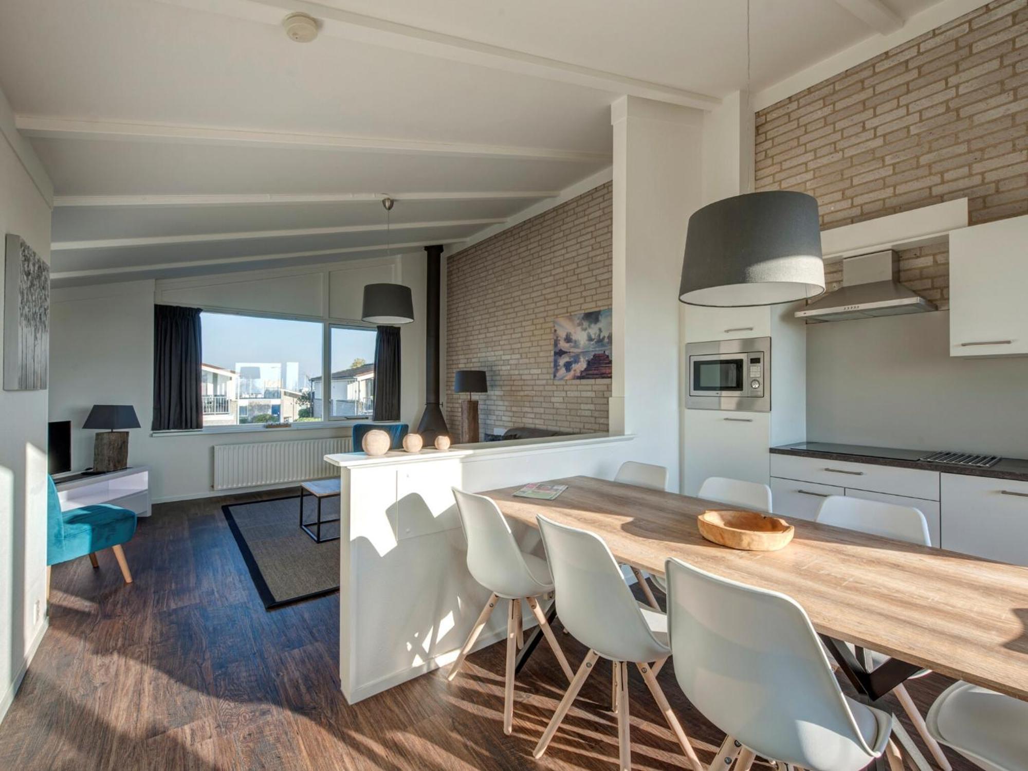 Restyled 2 Bathroom Holidayhome, Sea Within Walking Distance * Kamperland
