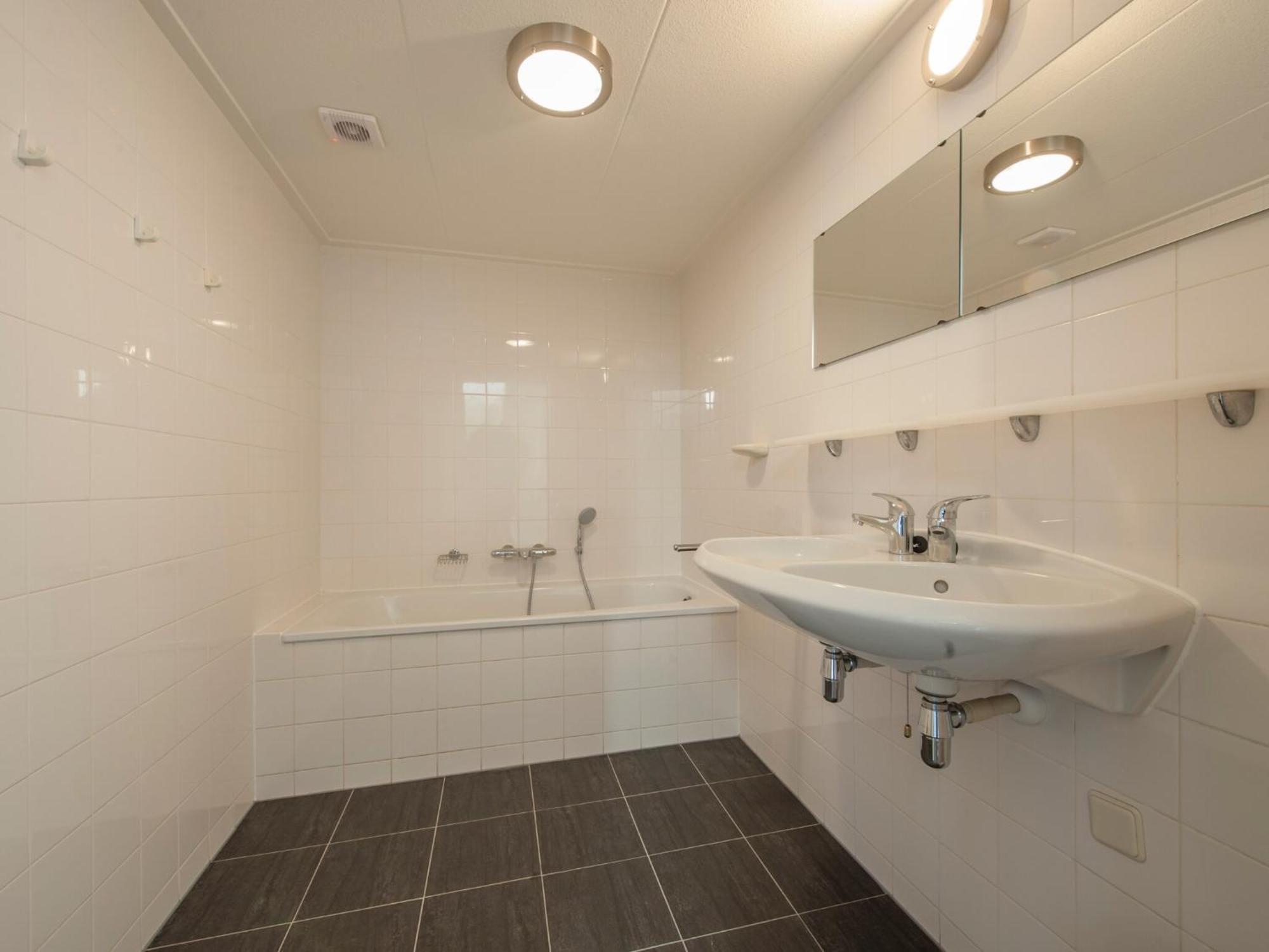 Restyled 2 Bathroom Holidayhome, Sea Within Walking Distance Vakantiehuis Kamperland