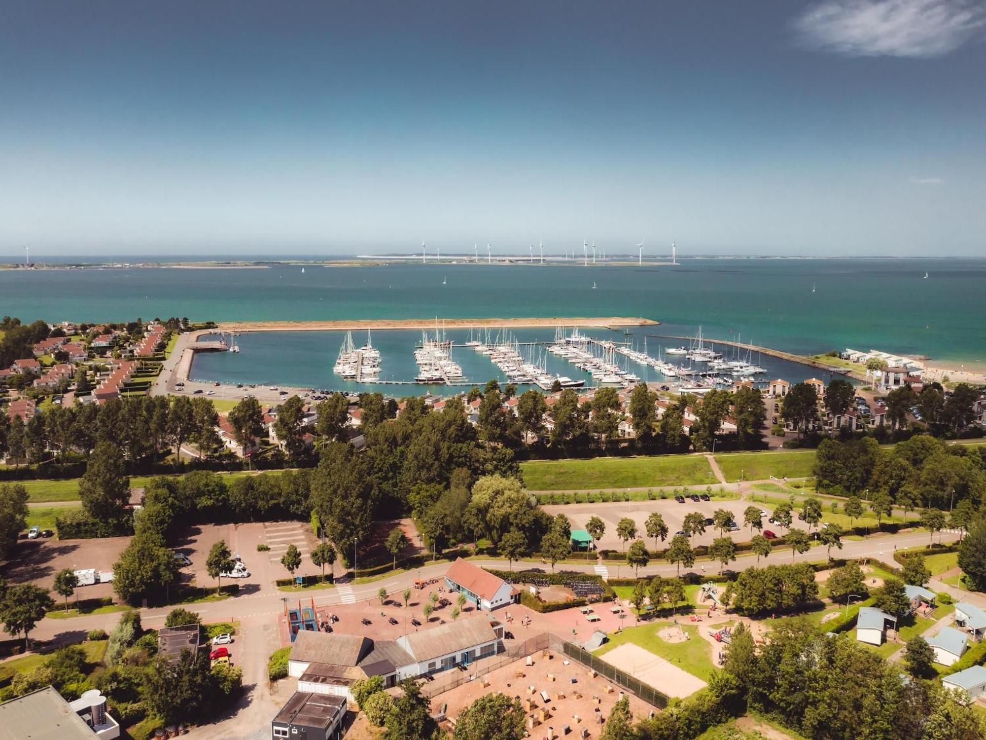 Restyled 2 Bathroom Holidayhome, Sea Within Walking Distance * Kamperland